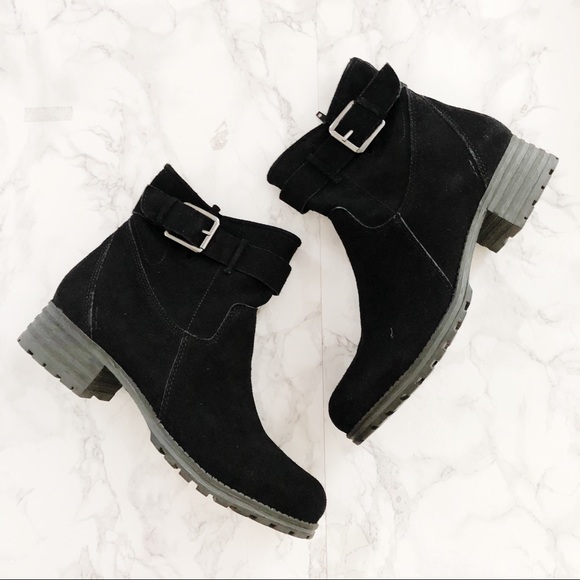 clarks black suede boots